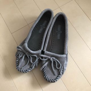 ミネトンカ(Minnetonka)の新品⭐️定価11800円／MINNETONKA ミネトンカ モカシン／グレー(スリッポン/モカシン)