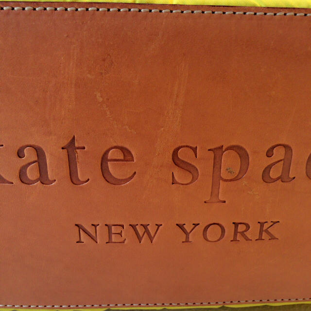 kate spade new york(ケイトスペードニューヨーク)のKate spade イエローバッグ レディースのバッグ(ハンドバッグ)の商品写真