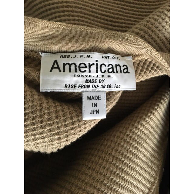 AMERICANA(アメリカーナ)の専用です Americana サーマルバックヘンリーネック カットソー モカ レディースのトップス(カットソー(長袖/七分))の商品写真