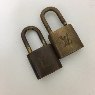 ルイヴィトン(LOUIS VUITTON)のルイヴィトン  南京錠 パドロックのみ 2個セット 中古(キーホルダー)