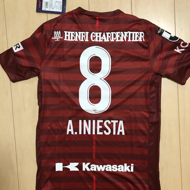 asics(アシックス)の2019ヴィッセル神戸レプリカユニフォーム　Mサイズ　イニエスタ選手 スポーツ/アウトドアのサッカー/フットサル(応援グッズ)の商品写真