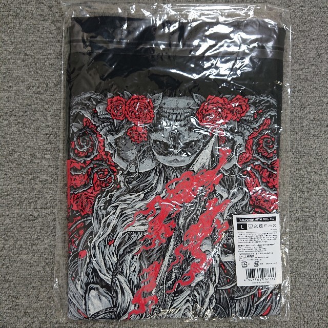 BABYMETAL(ベビーメタル)の【新品L】BABYMETAL CALIFORNIA METAL FOX TEE エンタメ/ホビーのタレントグッズ(ミュージシャン)の商品写真