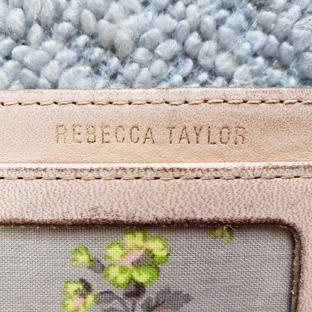 Rebecca Taylor(レベッカテイラー)のREBECCA TAYLORパスケース レディースのファッション小物(名刺入れ/定期入れ)の商品写真