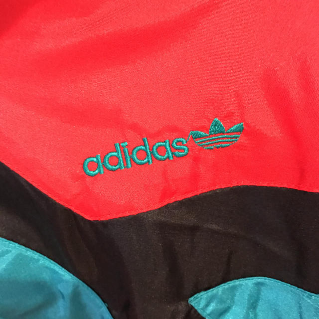 adidas(アディダス)のアディダス(adidas)ナイロンジャケット ビッグシルエット 90年代風 メンズのジャケット/アウター(ナイロンジャケット)の商品写真