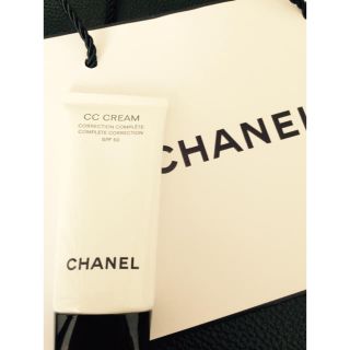 シャネル(CHANEL)のシャネルCCクリーム50 10ベージュ(BBクリーム)