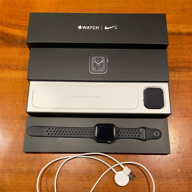 Apple Watch series4 Nike セルラーモデル Apple Watch series4 Nike セルラーモデル