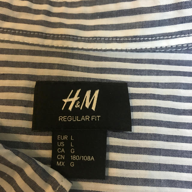 H&M(エイチアンドエム)のH&M メンズシャツ👕 メンズのトップス(シャツ)の商品写真