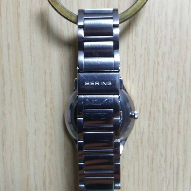 腕時計 メンズ　BERING ベーリング チタン製