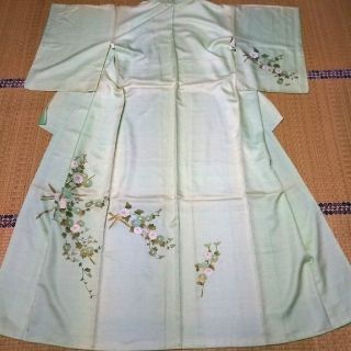 ミツコシ(三越)の三越　付け下げ　淡緑　花柄(着物)