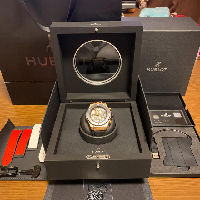 HUBLOT(ウブロ)の正規品　ウブロビックバンキングウニコ　45mm メンズの時計(腕時計(アナログ))の商品写真