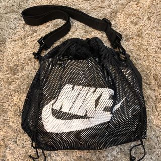 ナイキ(NIKE)のNIKE ロゴ メッシュ 巾着バッグ 2way(ショルダーバッグ)