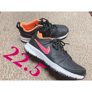 ナイキ(NIKE)のNIKE  ナイキ　スニーカー(スニーカー)