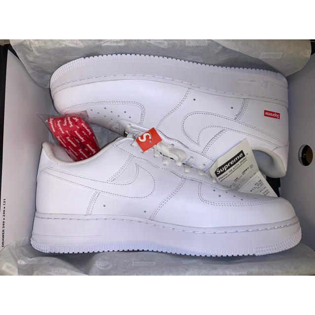 靴/シューズSupreme Nike Air Force1