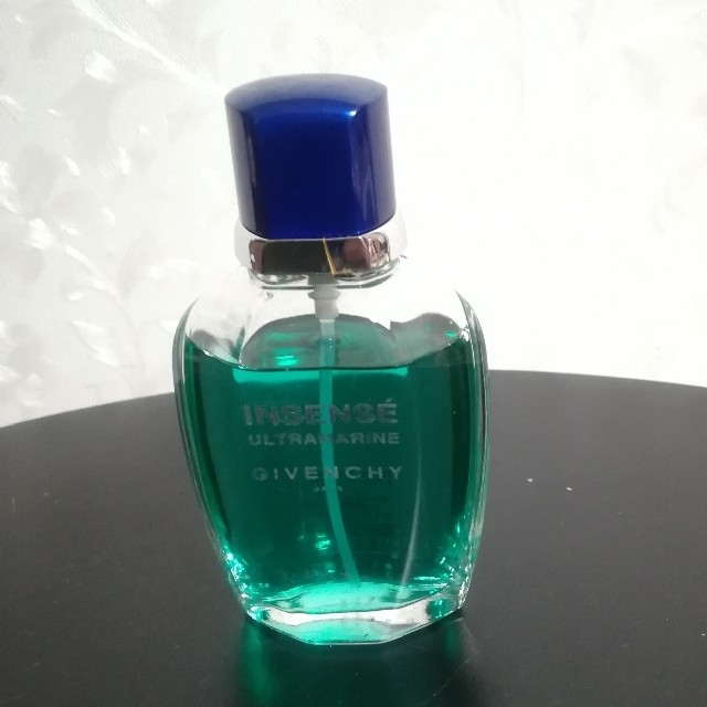 GIVENCHY(ジバンシィ)のGIVENCHY ウルトラマリン 100ml コスメ/美容の香水(ユニセックス)の商品写真