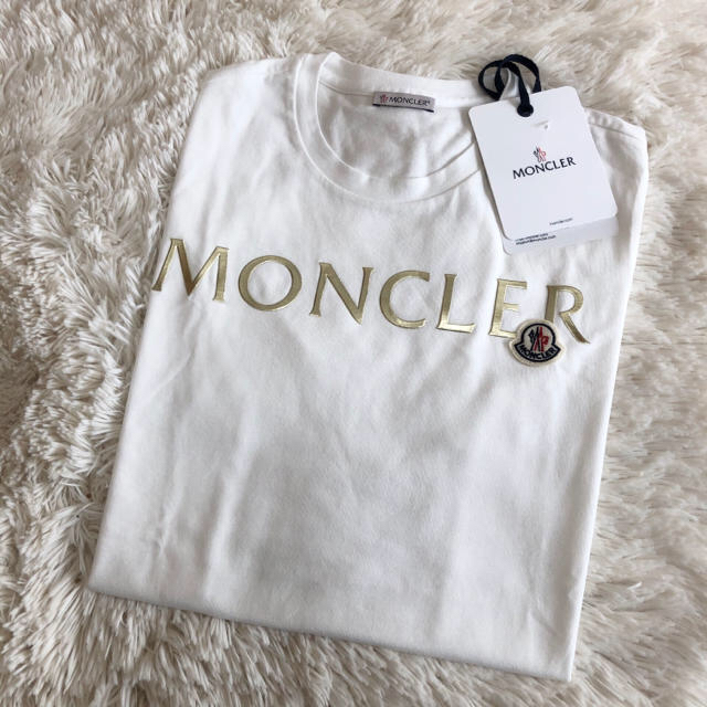 新品　MONCLER モンクレール シルバーロゴ Tシャツ 今季新作 ホワイト