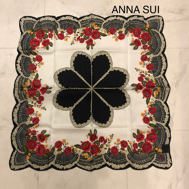 ANNA SUI(アナスイ)のANNA SUI 大判ハンカチ 新品 レディースのファッション小物(ハンカチ)の商品写真