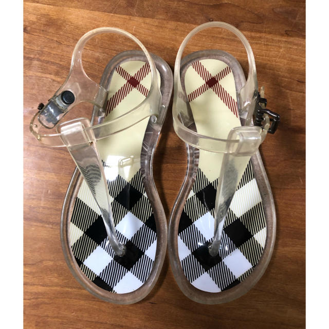 BURBERRY(バーバリー)のサンダル キッズ/ベビー/マタニティのキッズ靴/シューズ(15cm~)(サンダル)の商品写真