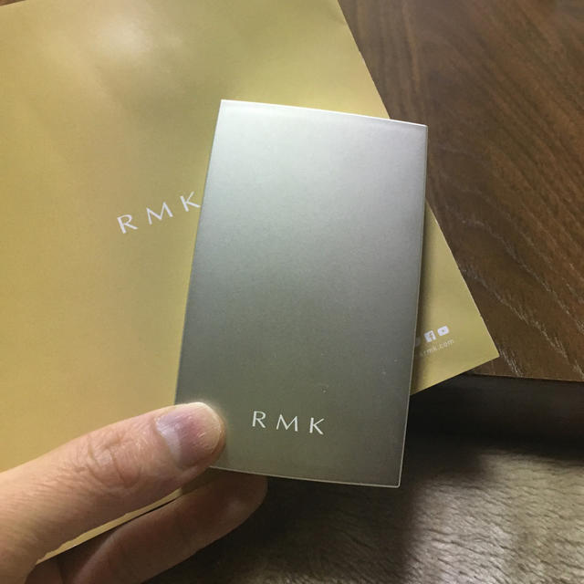 RMK(アールエムケー)のRMKのシルクフィットフェイスパウダー コスメ/美容のベースメイク/化粧品(フェイスパウダー)の商品写真