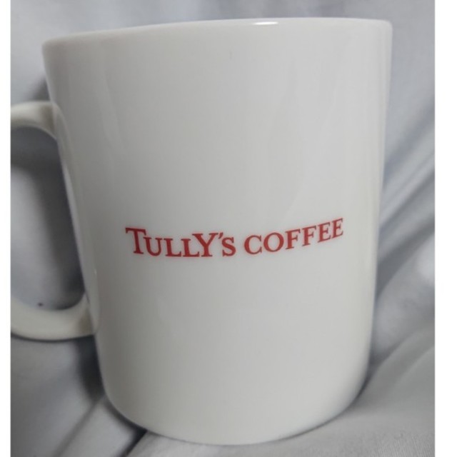 TULLY'S COFFEE(タリーズコーヒー)のTULLY'S COFFEE(タリーズ) マグカップ 羊 2015年福袋 陶器 インテリア/住まい/日用品のキッチン/食器(グラス/カップ)の商品写真