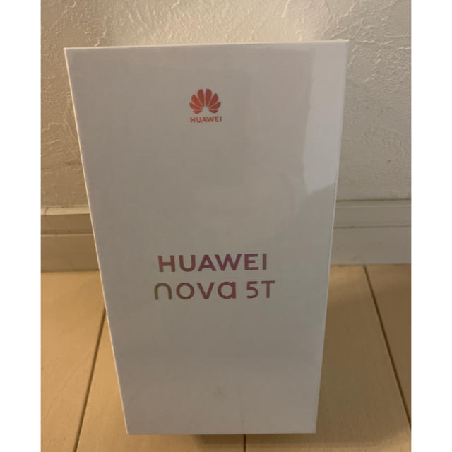 ANDROID(アンドロイド)のHUAWEI simフリースマートフォン nova 5T スマホ/家電/カメラのスマートフォン/携帯電話(スマートフォン本体)の商品写真