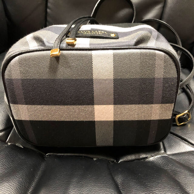 BURBERRY BLUE LABEL(バーバリーブルーレーベル)のブルーレーベル　クレストブリッジ　巾着バッグ　コロン レディースのバッグ(ショルダーバッグ)の商品写真