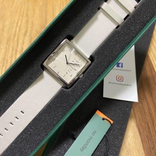 ダニエルウェリントン(Daniel Wellington)のno monday 腕時計(腕時計)