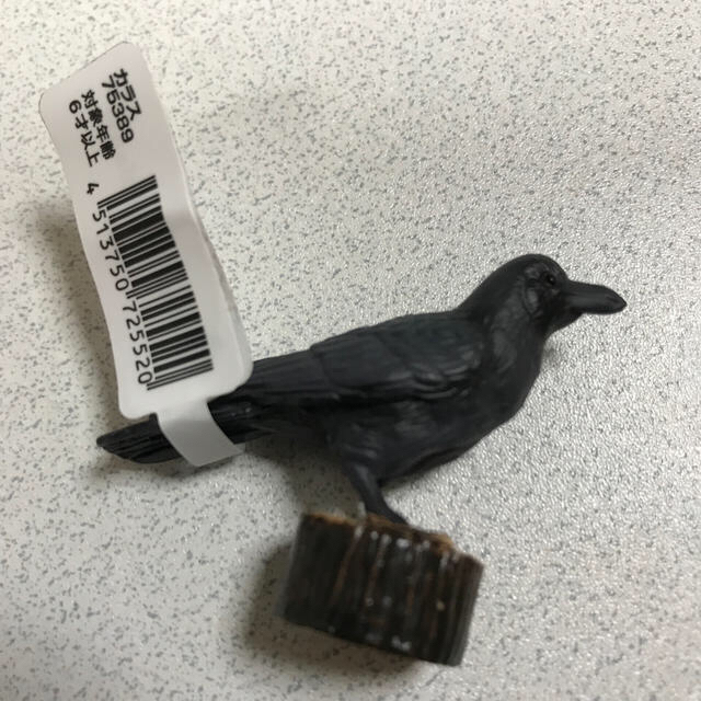 専用です！　カラスとマレーバクの2点 エンタメ/ホビーのフィギュア(その他)の商品写真