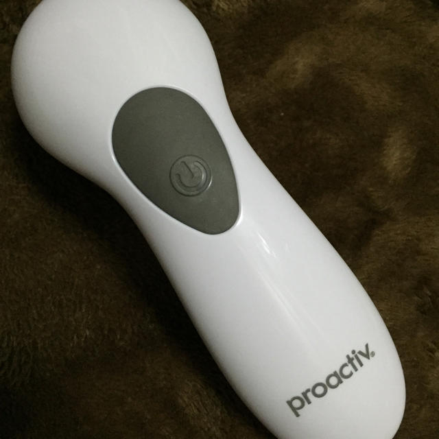 proactiv(プロアクティブ)のプロアクティブ 電動洗顔ブラシ コスメ/美容のスキンケア/基礎化粧品(その他)の商品写真