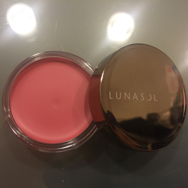 LUNASOL(ルナソル)のLUNASOL☆クリスマスコフレ コスメ/美容のベースメイク/化粧品(チーク)の商品写真