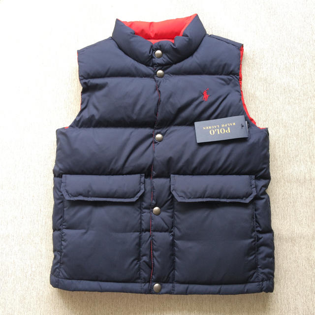 Ralph Lauren(ラルフローレン)の新品☆リバーシブルダウンベスト 130 キッズ/ベビー/マタニティのキッズ服男の子用(90cm~)(ジャケット/上着)の商品写真