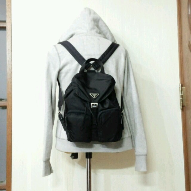 PRADA ミニリュック-