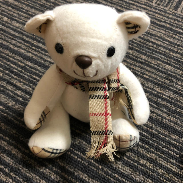 BURBERRY(バーバリー)のバーバリ　テディベア　くま　人形 エンタメ/ホビーのおもちゃ/ぬいぐるみ(ぬいぐるみ)の商品写真