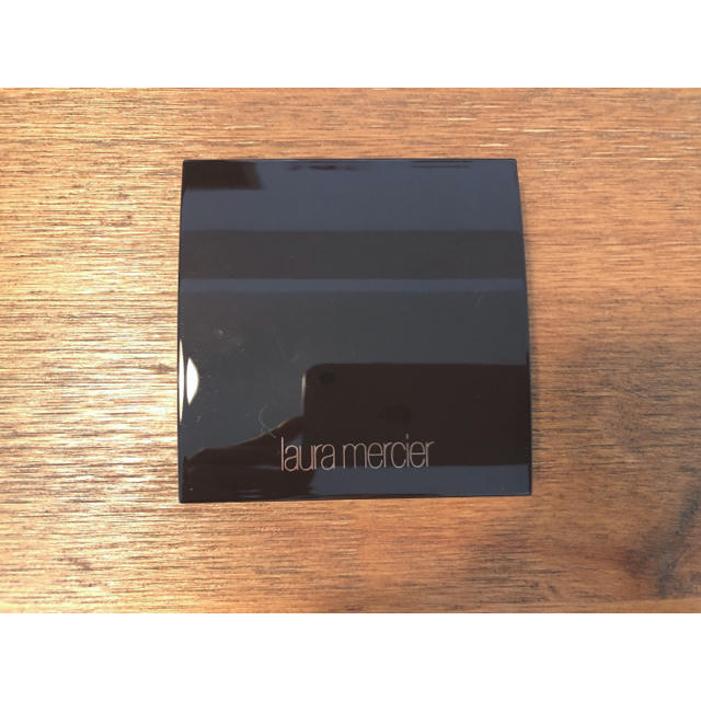 laura mercier(ローラメルシエ)のlauramercier ハイライト01 コスメ/美容のベースメイク/化粧品(フェイスカラー)の商品写真