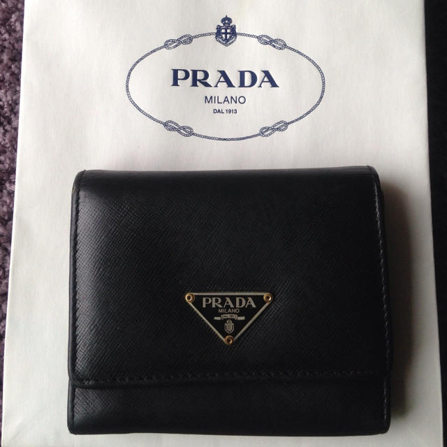 PRADA(プラダ)のPRADA 財布 レディースのファッション小物(財布)の商品写真