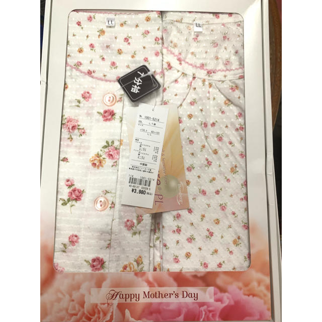 花柄 パジャマ ピンク LL レディースのルームウェア/パジャマ(パジャマ)の商品写真