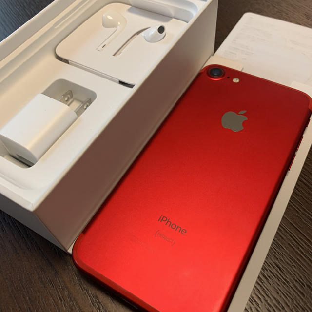 iPhone 7 Red 128 GB SIMフリー