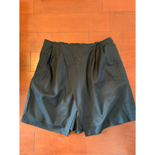 Soffitto(ソフィット)のsoffitto. ソフィット　ストライプ　スカート風パンツ レディースのスカート(ひざ丈スカート)の商品写真