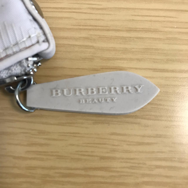 BURBERRY(バーバリー)のバーバリーポーチ レディースのファッション小物(ポーチ)の商品写真