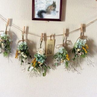 ❤️ドライフラワーガーランド☘️ホワイト薔薇、紫陽花、アナベル、ミモザ☘️(ドライフラワー)