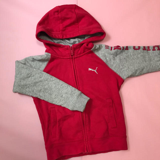 PUMA(プーマ)のプーマ　パーカー キッズ/ベビー/マタニティのキッズ服女の子用(90cm~)(ジャケット/上着)の商品写真