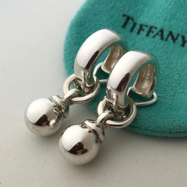 Tiffany シルバーボールフープイヤリング | フリマアプリ ラクマ