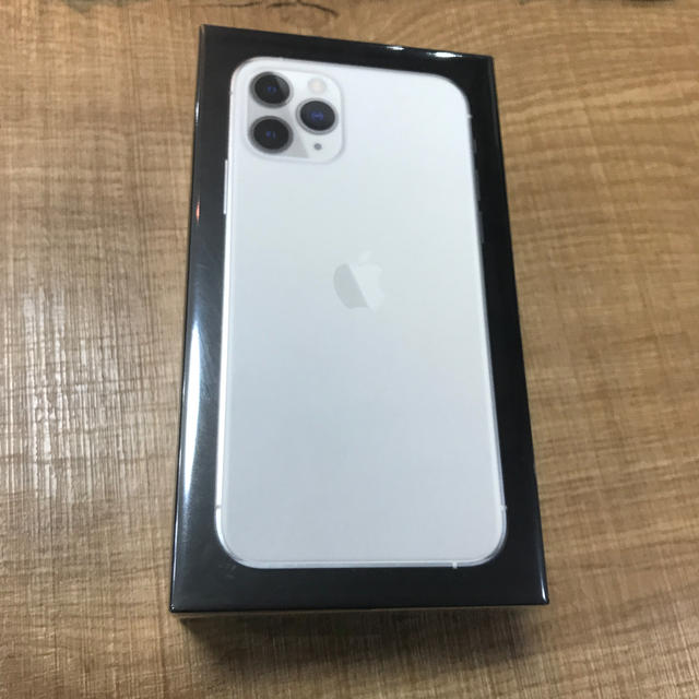 新品　iPhone 11 Pro Max シルバー 256 GB SIMフリー