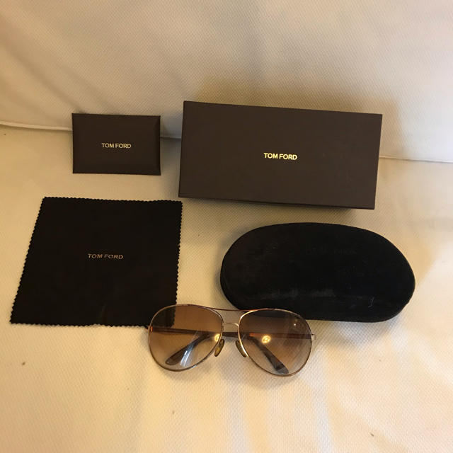 TOM FORD(トムフォード)のトムフォード　サングラス レディースのファッション小物(サングラス/メガネ)の商品写真