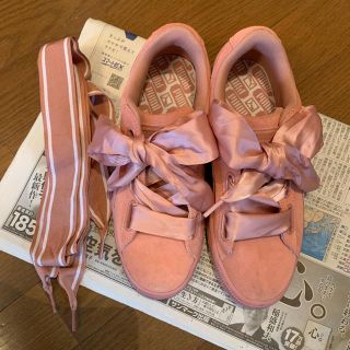 プーマ(PUMA)のプーマ♡リボンスニーカー♡24.5(スニーカー)