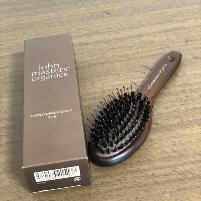 John Masters Organics(ジョンマスターオーガニック)のジョンマスター　コンボパドルブラシ ミニ コスメ/美容のヘアケア/スタイリング(ヘアブラシ/クシ)の商品写真