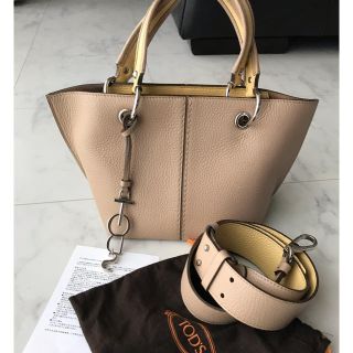 トッズ(TOD'S)のトッズ⭐️美品⭐️ Joy ジョイ　ミニトート　ハンドバッグ(ハンドバッグ)