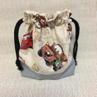 ディズニー(Disney)のハンドメイド　カーズ　　　コップ入れ　給食袋(ランチボックス巾着)