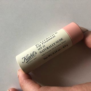 キールズ(Kiehl's)の※みなみ様専用　キールズ　バタースティック　リップ　色付き　ヌード(リップケア/リップクリーム)