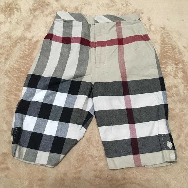 BURBERRY(バーバリー)のバーバリー　ハーフパンツ　90 キッズ/ベビー/マタニティのキッズ服男の子用(90cm~)(パンツ/スパッツ)の商品写真