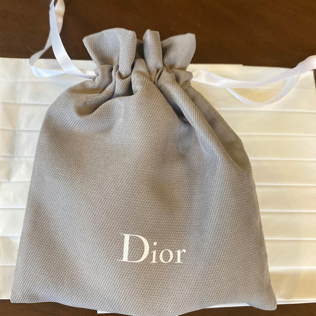 Dior(ディオール)のディオール　クッションファンデ　 コスメ/美容のベースメイク/化粧品(ファンデーション)の商品写真